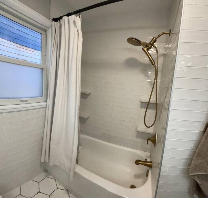The Warm & Inviting Place * Sioux Falls